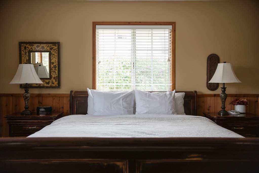 J Patrick Inn Cambria Quarto foto